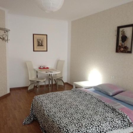 Apartment On Akademika Sakharova 伊万诺-弗兰科夫斯克 外观 照片