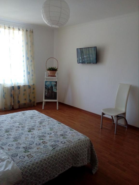 Apartment On Akademika Sakharova 伊万诺-弗兰科夫斯克 外观 照片