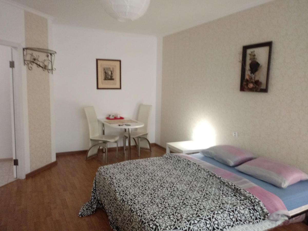Apartment On Akademika Sakharova 伊万诺-弗兰科夫斯克 外观 照片
